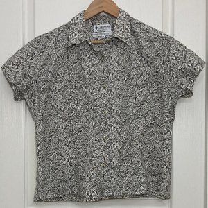 Columbia | Green & White Leaf Patterned Collared Button Down Shirt | XL.